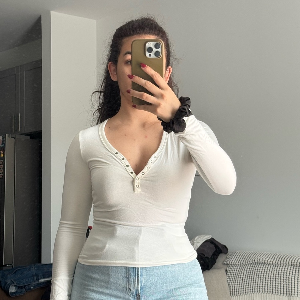 Abercrombie & Fitch White Long Sleeve Tee (Soft A&F Collection)